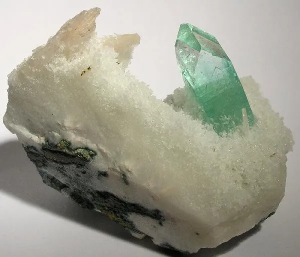 Apophyllite-(Kf), Stilbite-Ca, Quartz - image 2