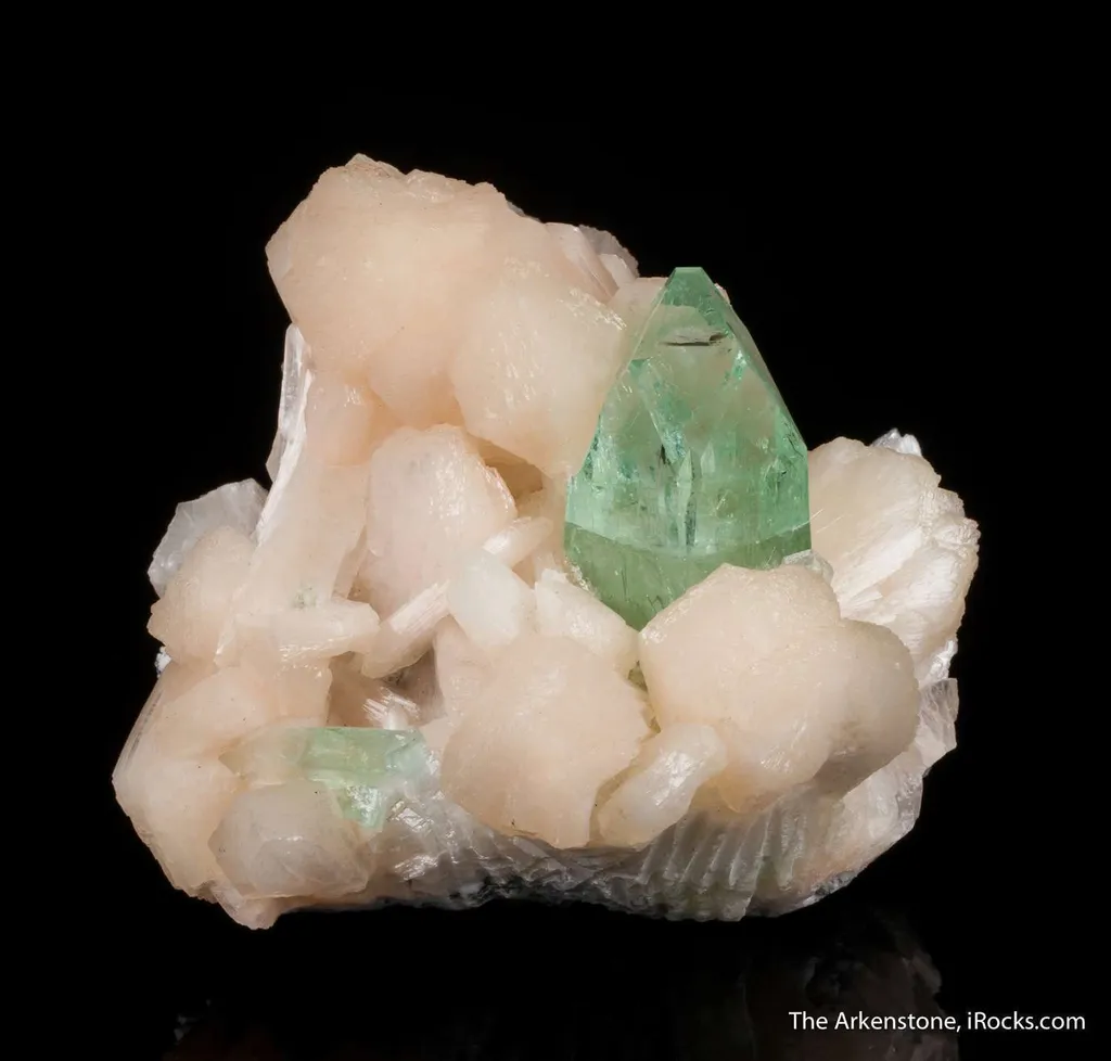 Apophyllite on Stilbite - image 7