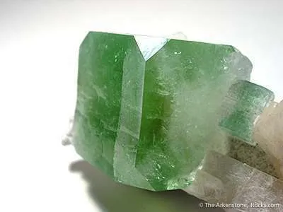 Apophyllite on Stilbite - image 2