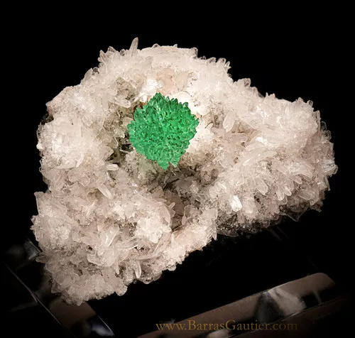 Apophyllite on Stilbite image