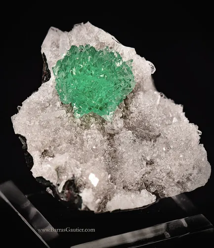Apophyllite on Stilbite image