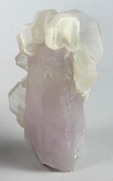 Apophyllite, Quartz image