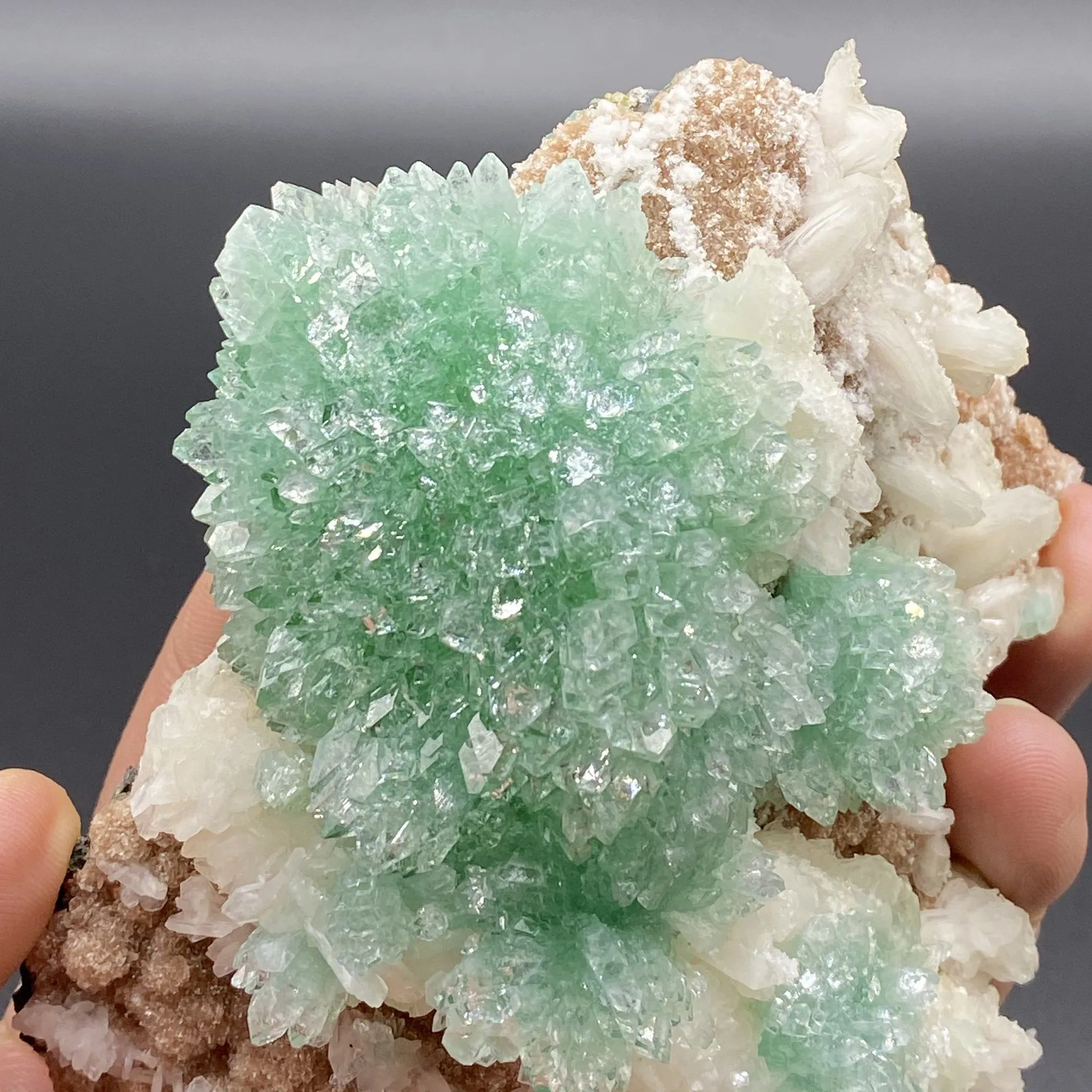 Apophyllite, Stilbite & Heulandite. Multiple Crystal Generations SMAP8156. - image 2