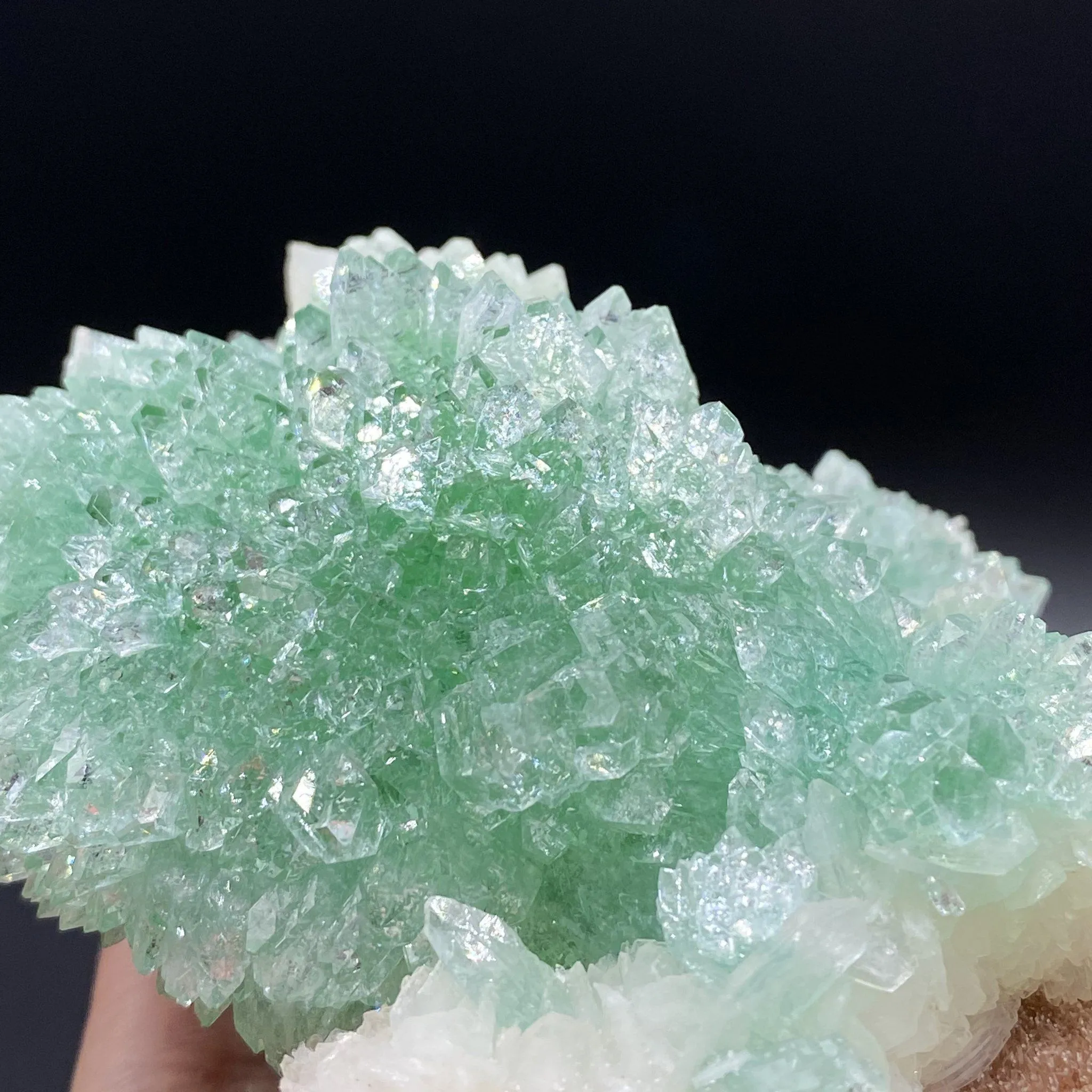 Apophyllite, Stilbite & Heulandite. Multiple Crystal Generations SMAP8156. - image 3