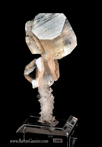 Apophyllite - Stilbite - Quartz image