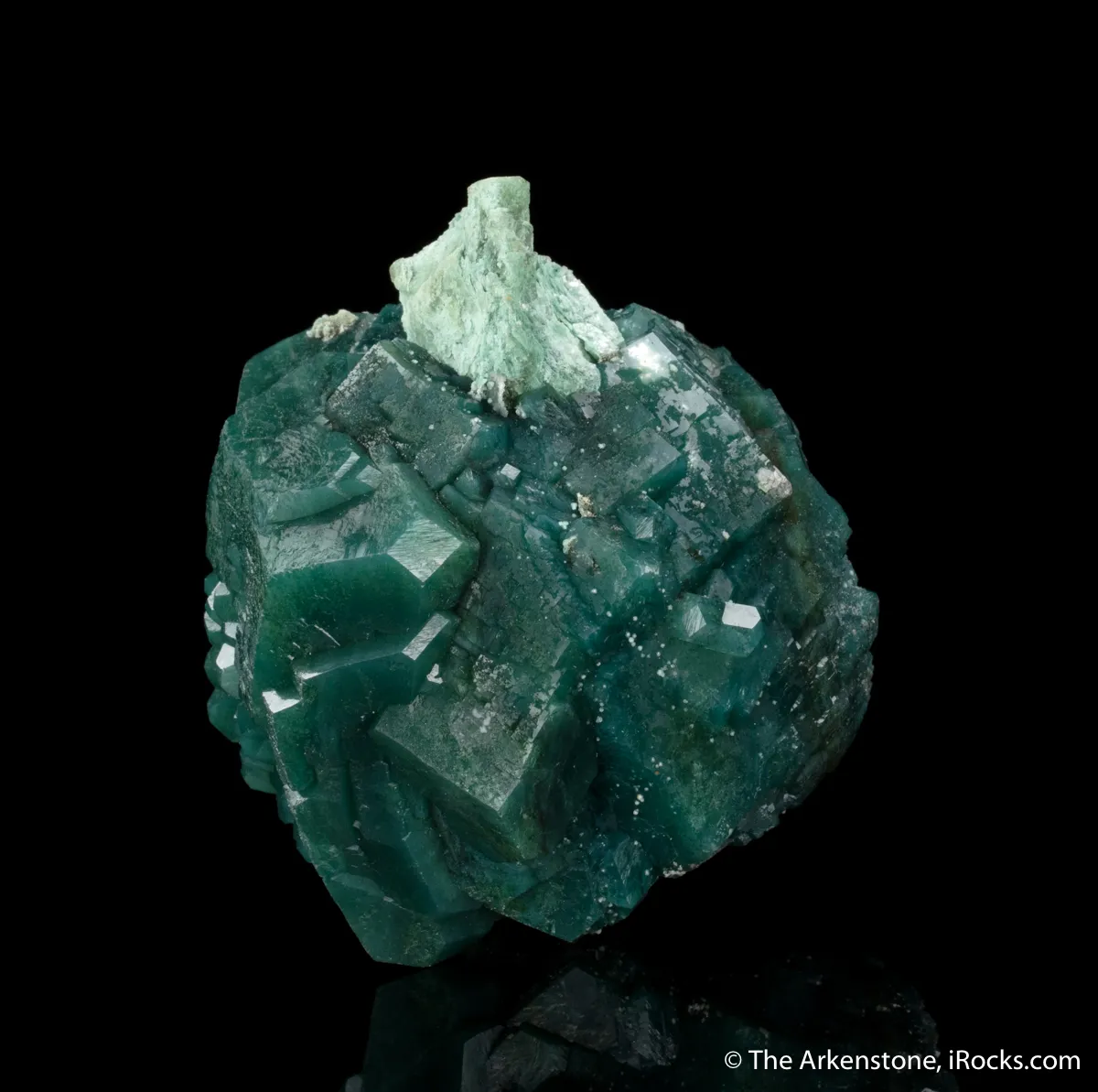 Apophyllite with Celadonite Inclusions - image 2