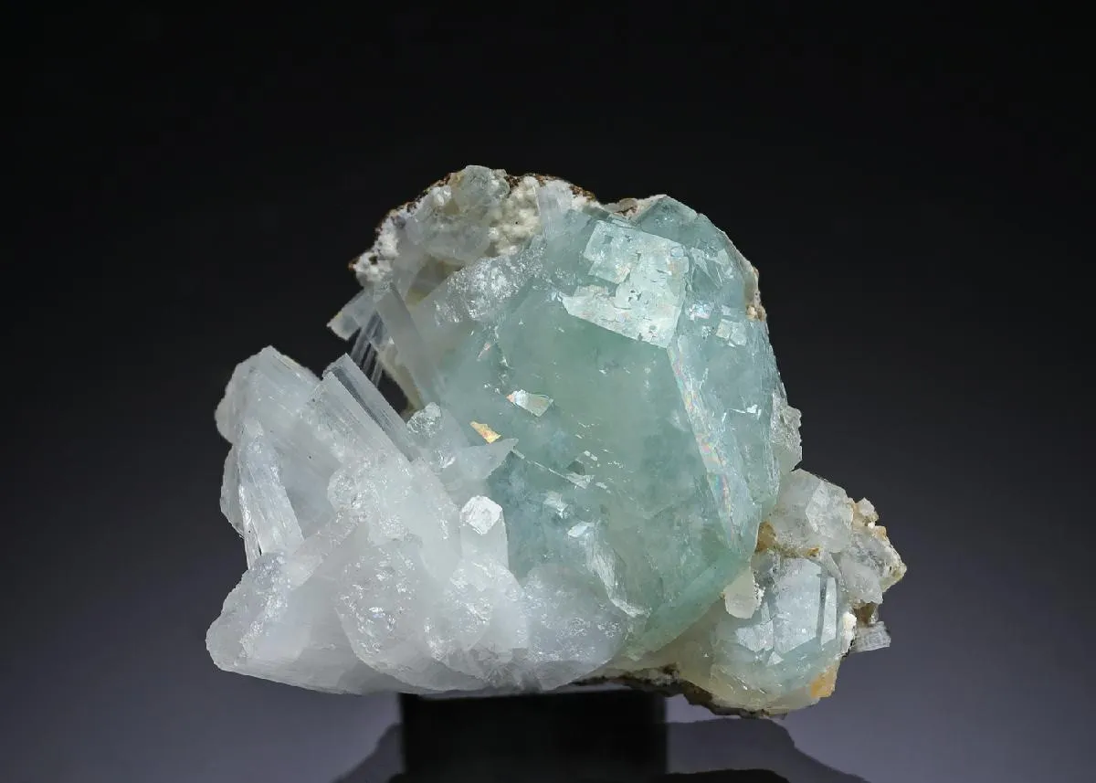 Apophyllite with Scolecite - image 1