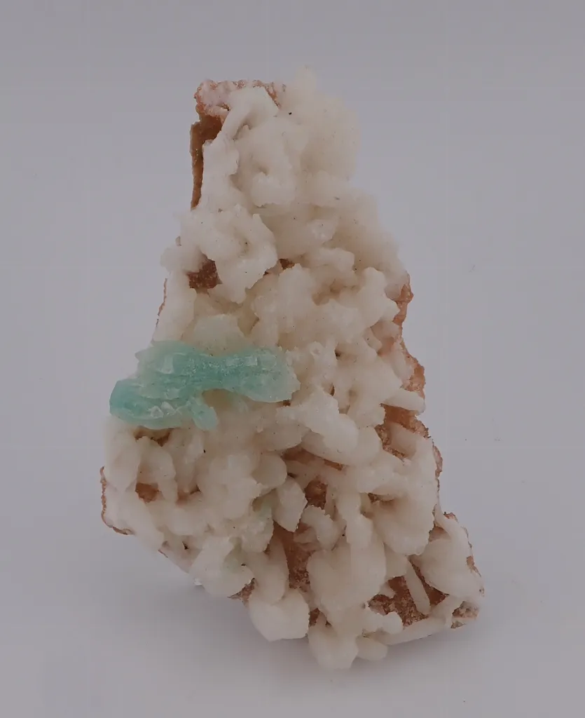 Apophyllite with Stilbite image