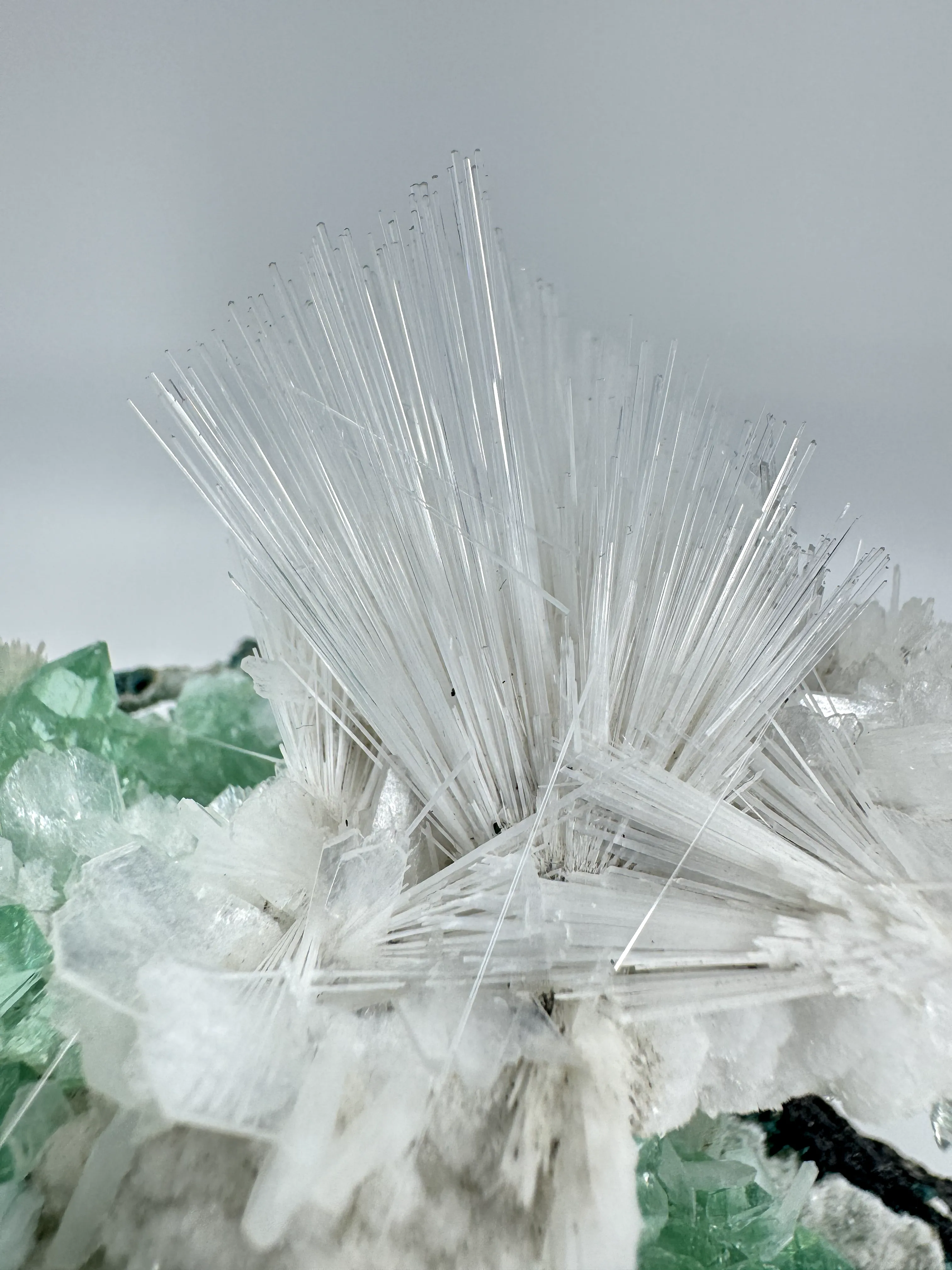 Apopylite and Mesolite - image 5