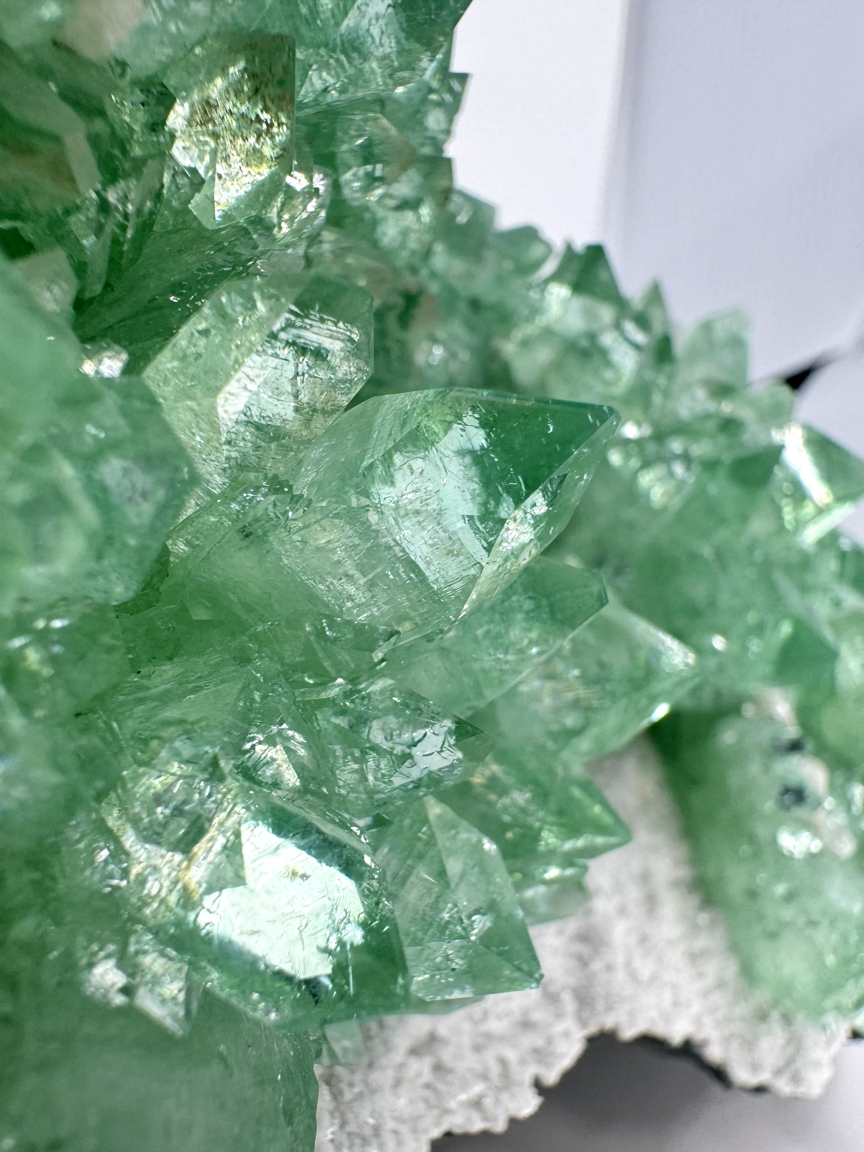 Apopylite and Mesolite - image 6