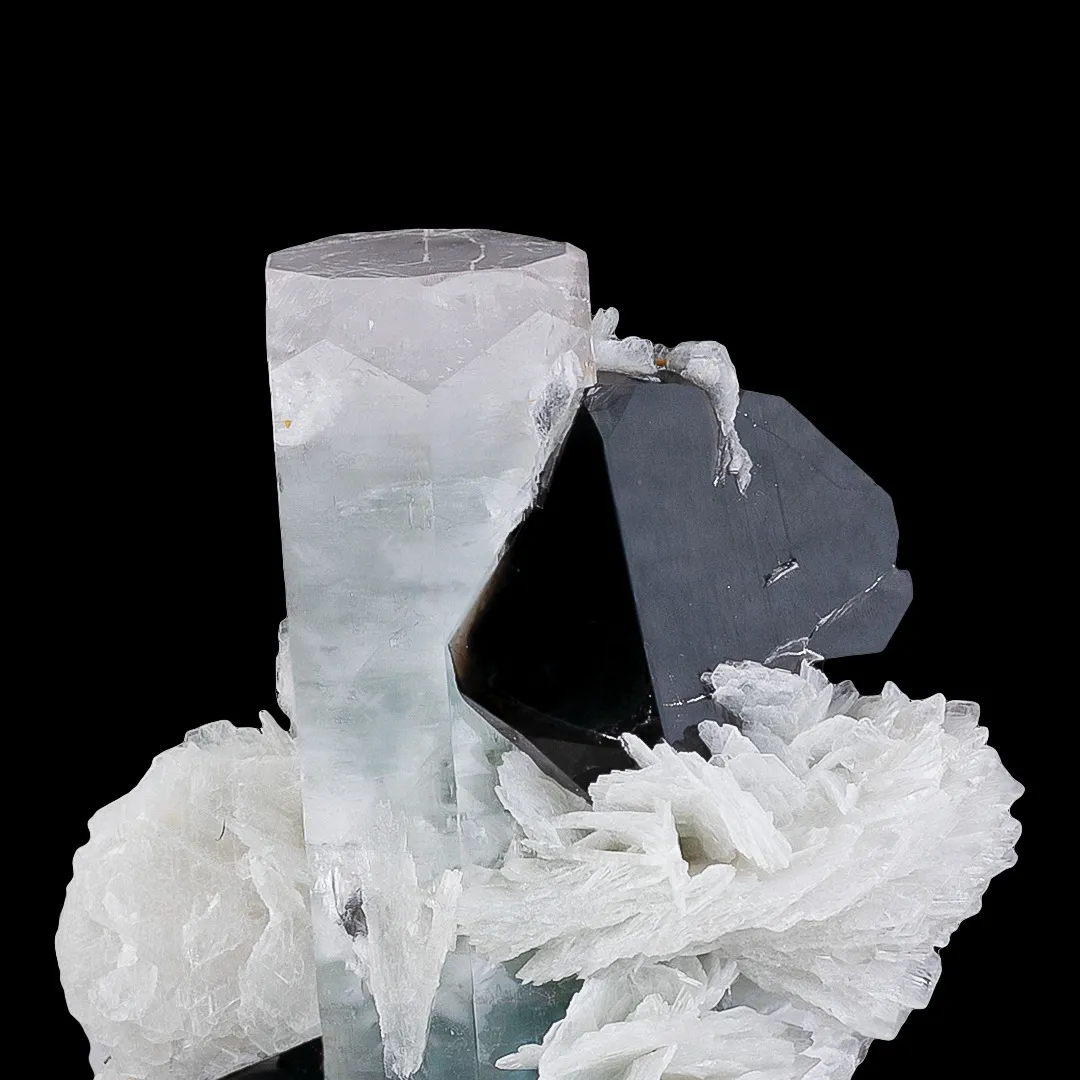 Aqua-Morganite with Smoky Quartz - image 2