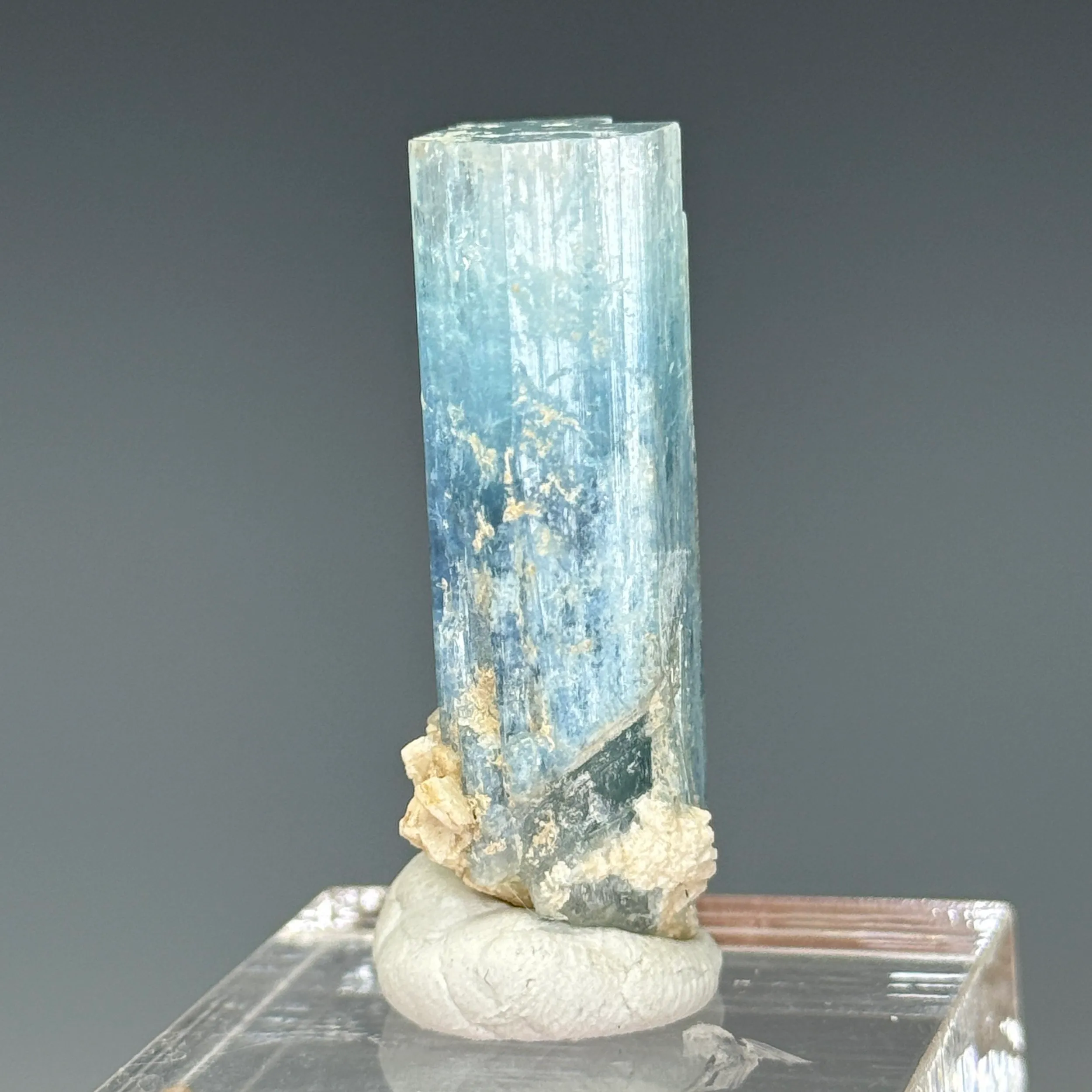 Aquamarine - image 3