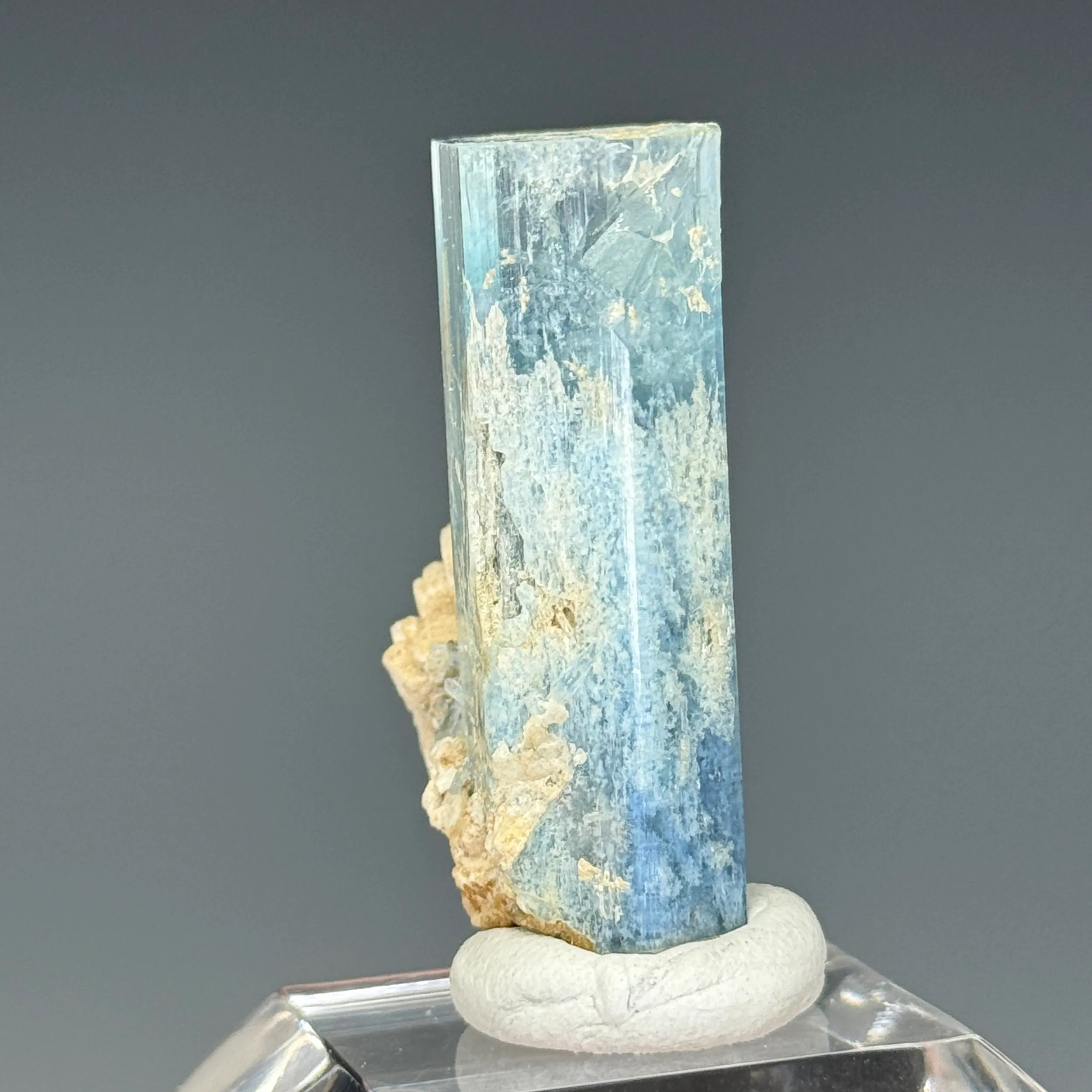 Aquamarine - image 3