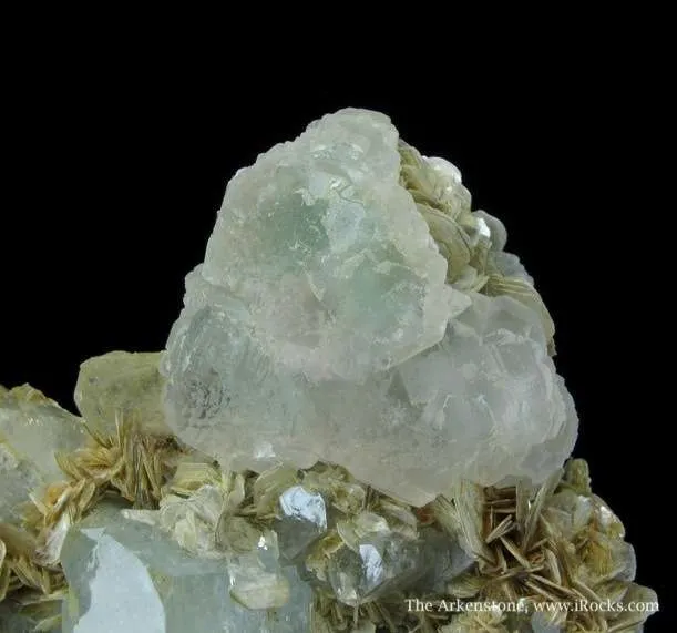 Aquamarine and Fluorite on Muscovite - image 6