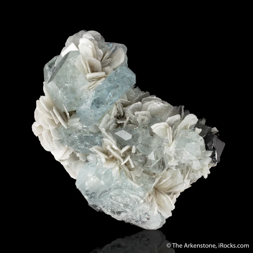 Aquamarine and Muscovite image