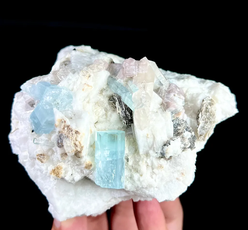 Aquamarine, Apatite, Quartz And Mica On Feldspar From Pakistan - image 8