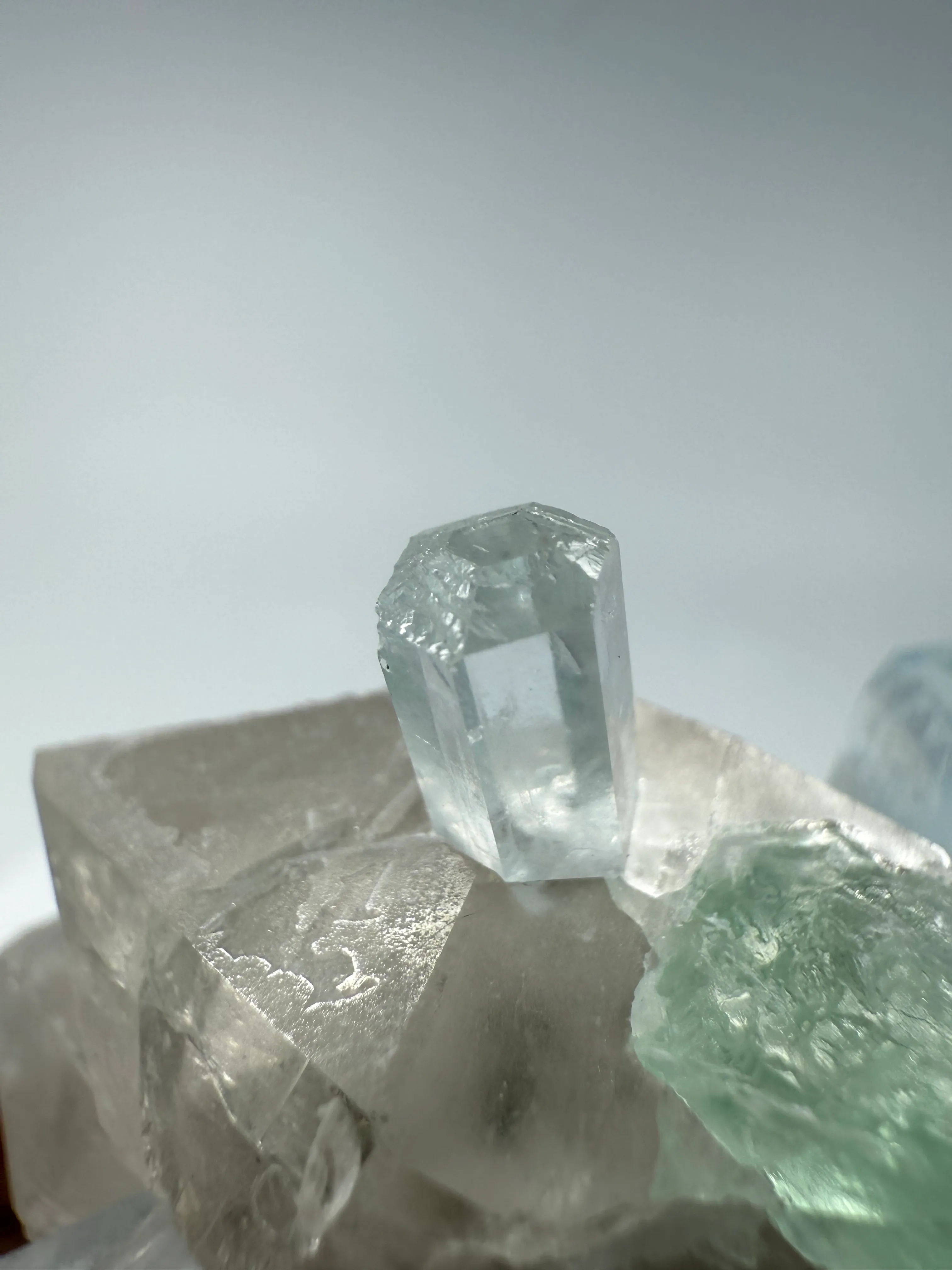 Aquamarine, Beryl, Fluorite from Pakistan - image 5