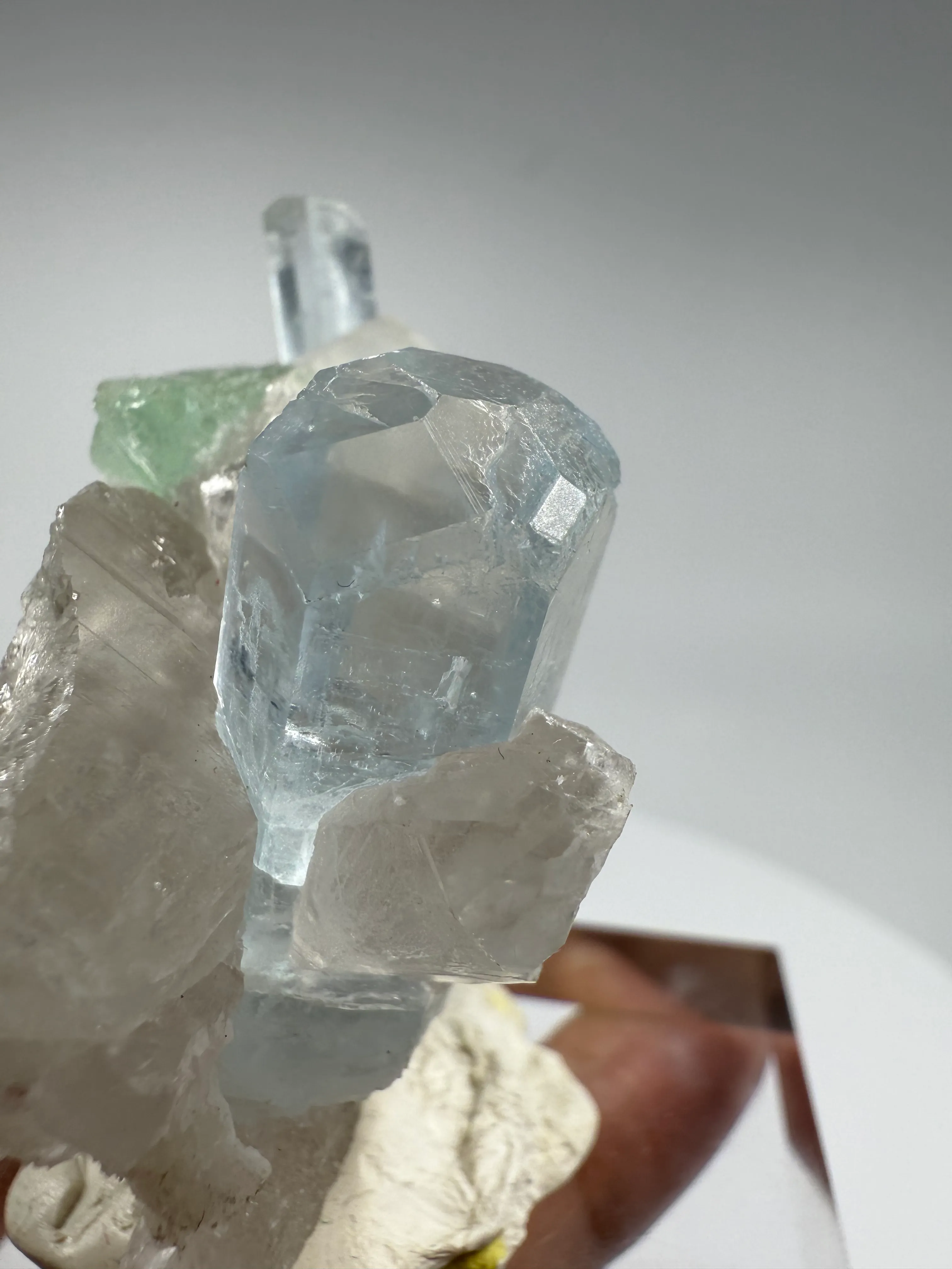 Aquamarine, Beryl, Fluorite from Pakistan - image 3