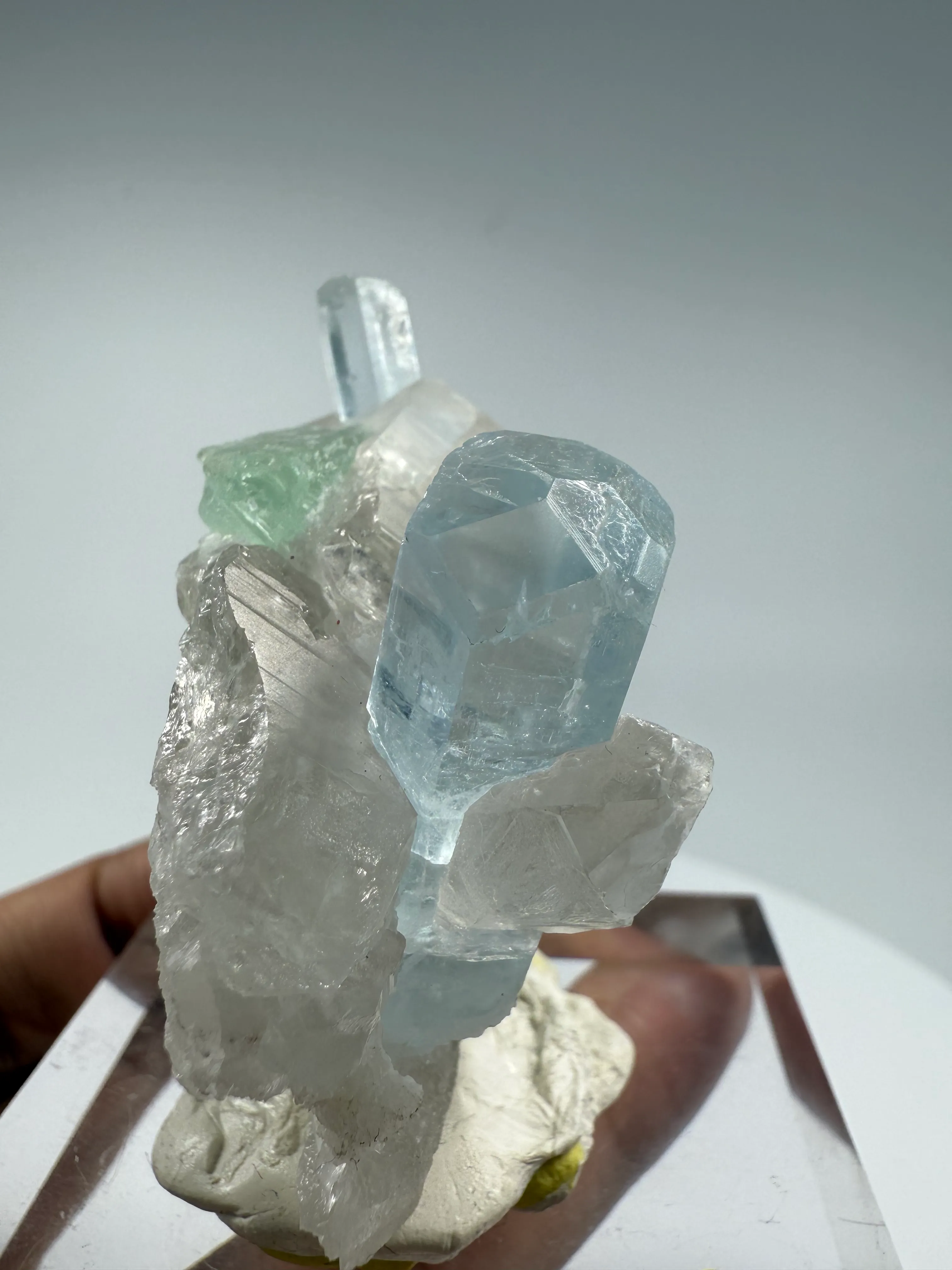 Aquamarine, Beryl, Fluorite from Pakistan - image 2