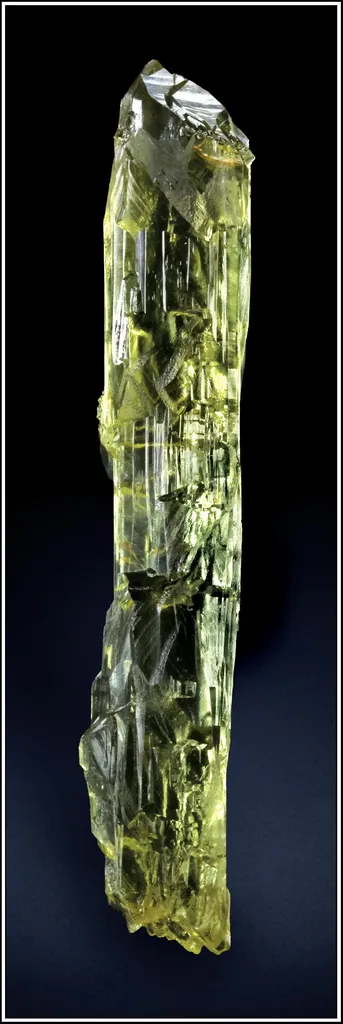 Aquamarine Beryl on Muscovite image