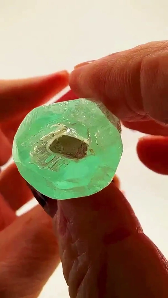 Aquamarine - image 3