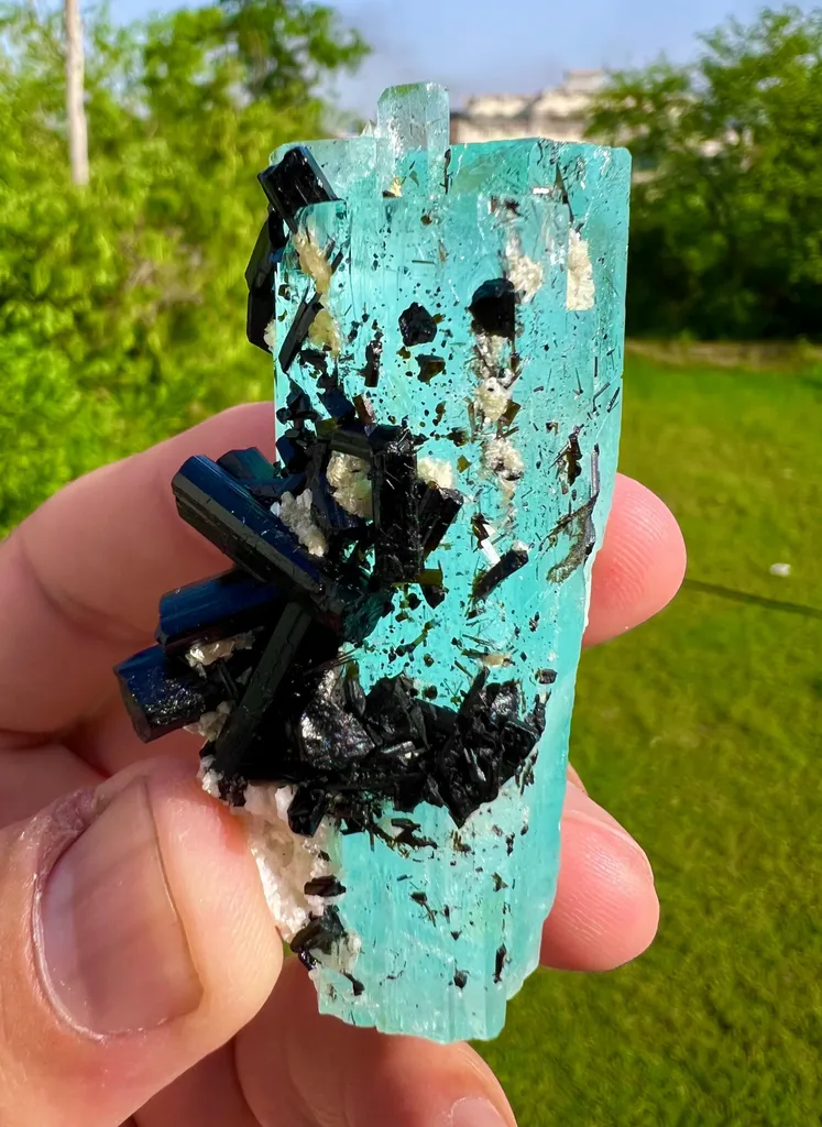 Aquamarine combined tourmaline mica - image 2