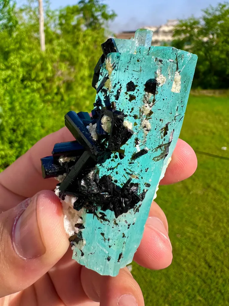 Aquamarine combined tourmaline mica - image 3