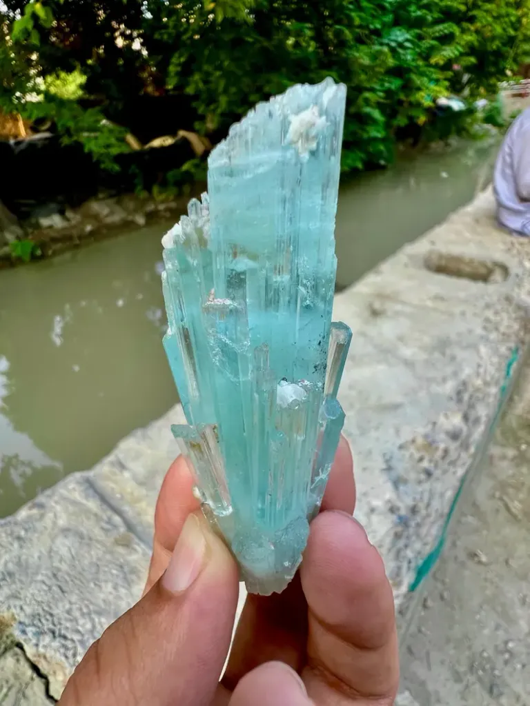 Aquamarine Crystal from Pakistan - image 3