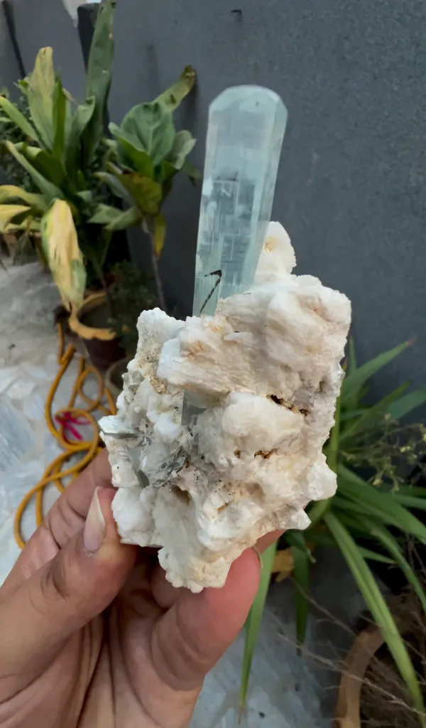 Aquamarine Crystal from Pakistan - image 6