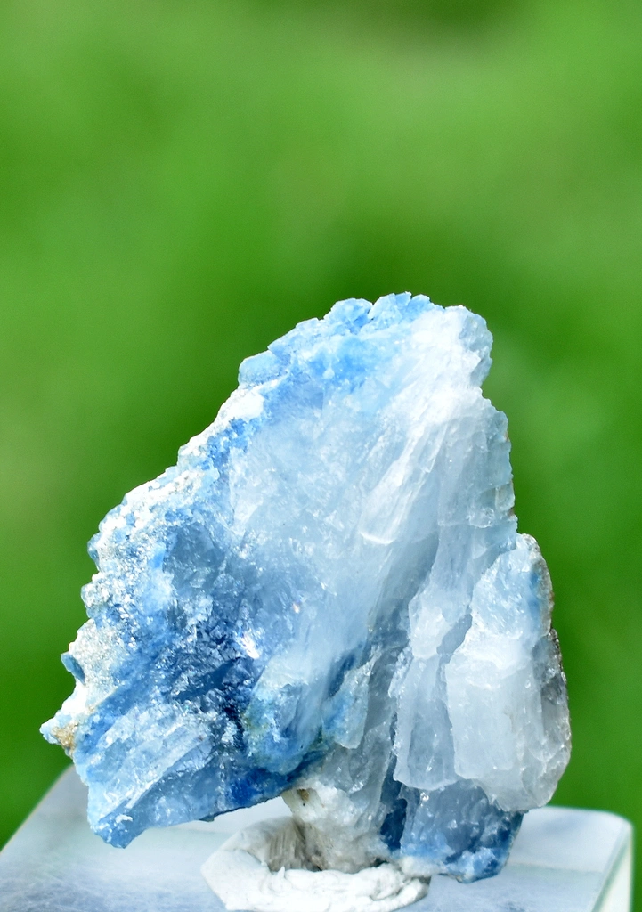 Aquamarine - image 6