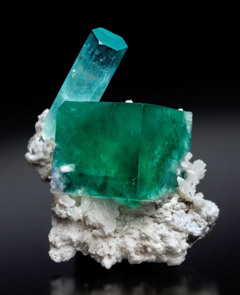 Aquamarine, Fluorite, Beryl image