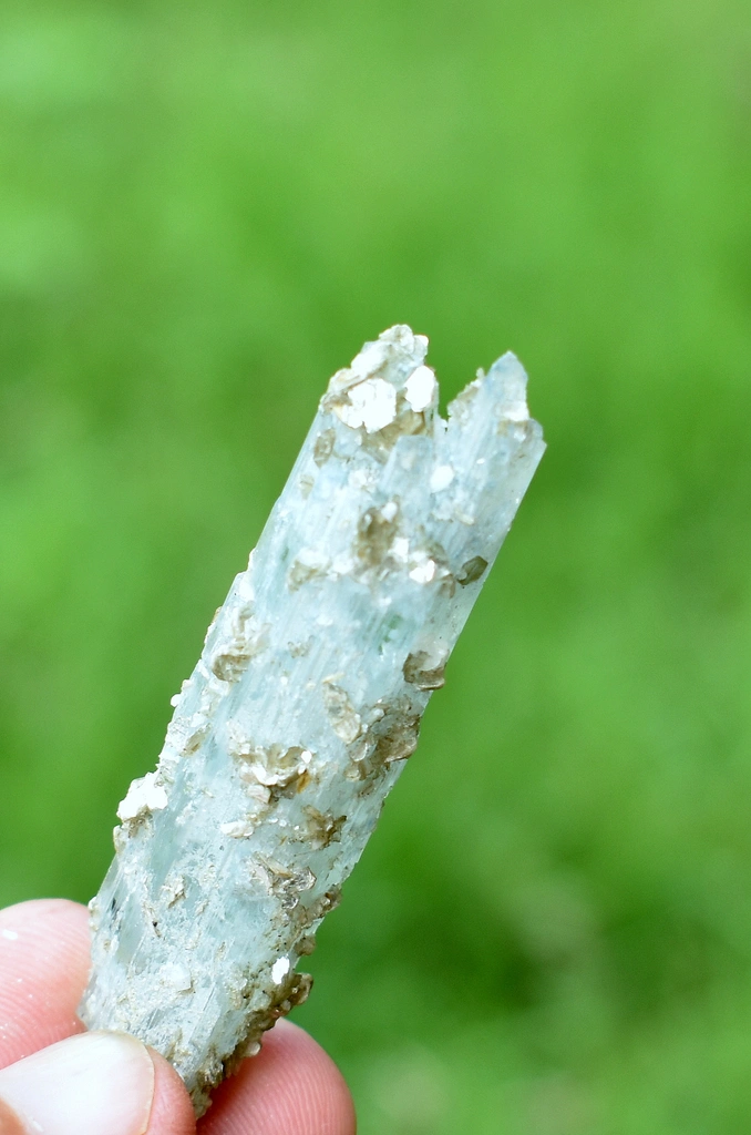 Aquamarine from Alchuri, Shigar Valley, Shigar District, Gilgit-Baltistan, Pakistan - image 8