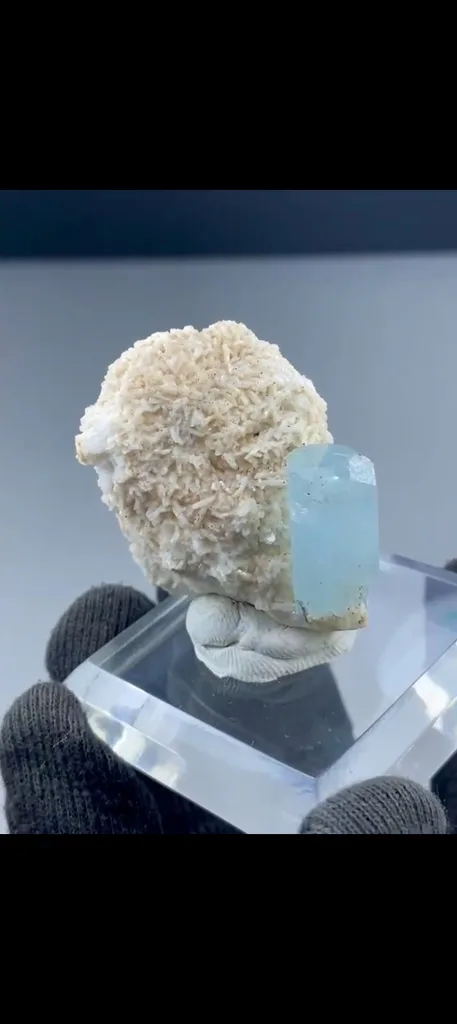 Aquamarine from Alchuri, Shigar Valley, Shigar District, Gilgit-Baltistan, Pakistan - image 3