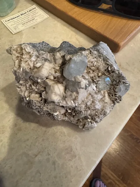 Aquamarine from China, Sichuan, Mianyang, Pingwu Co., Mount Little Xuebaoding image