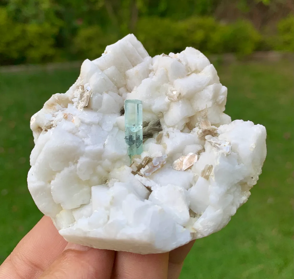 Aquamarine from Dassu, Braldu Valley, Shigar District, Gilgit-Baltistan, Pakistan - image 7