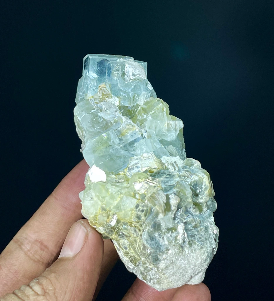 Aquamarine from Nagar, Nagar District, Gilgit-Baltistan, Pakistan image