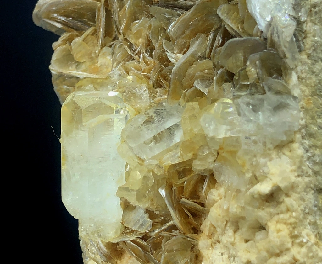 Aquamarine from Nagar, Nagar District, Gilgit-Baltistan, Pakistan - image 7