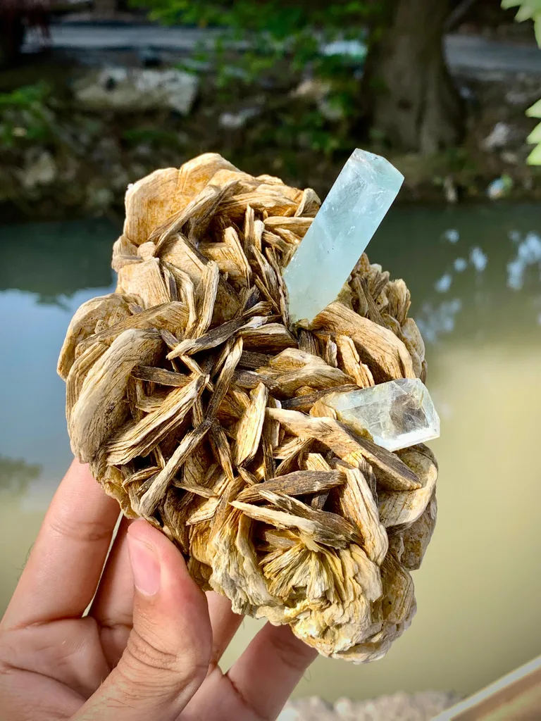 Aquamarine from Nagar, Nagar District, Gilgit-Baltistan, Pakistan - image 7
