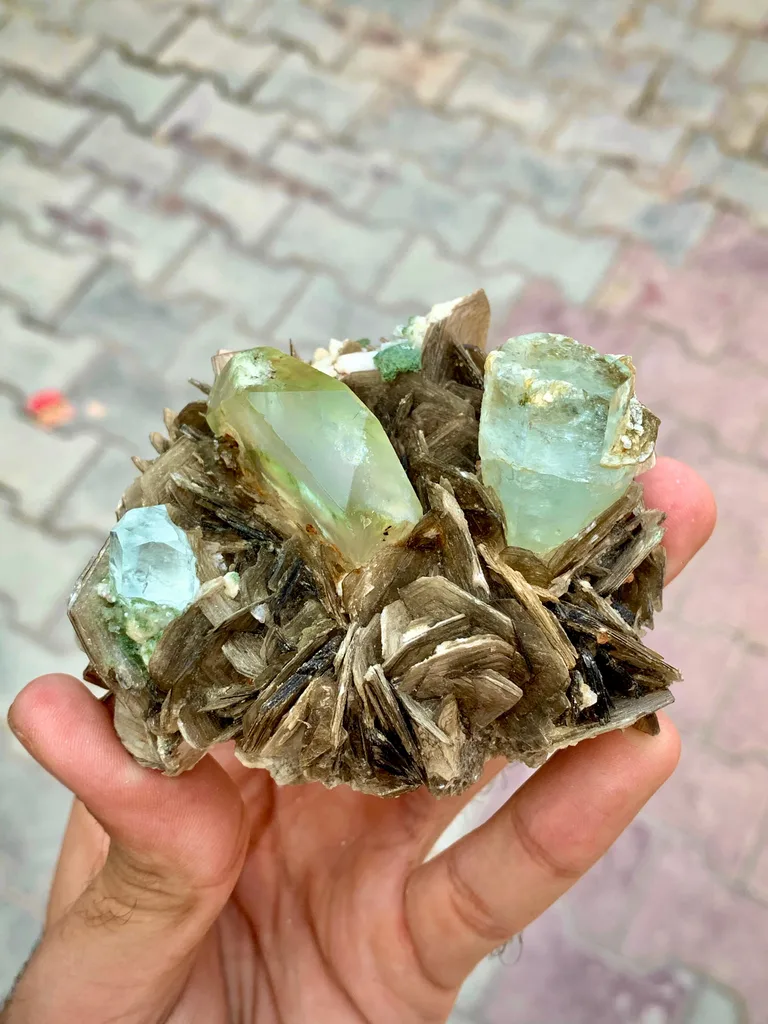 Aquamarine from Nagar, Nagar District, Gilgit-Baltistan, Pakistan - image 4