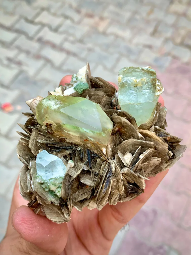 Aquamarine from Nagar, Nagar District, Gilgit-Baltistan, Pakistan - image 5