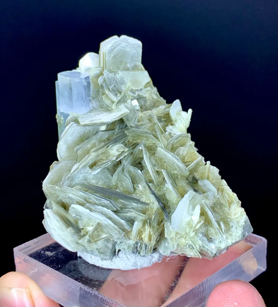 Aquamarine from Pakistan - image 10