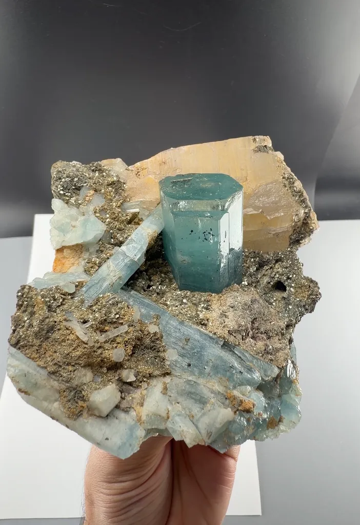Aquamarine from Pakistan - image 2