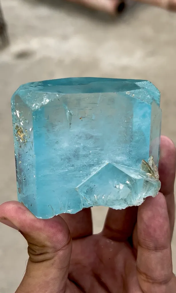 Aquamarine from Pakistan - image 9