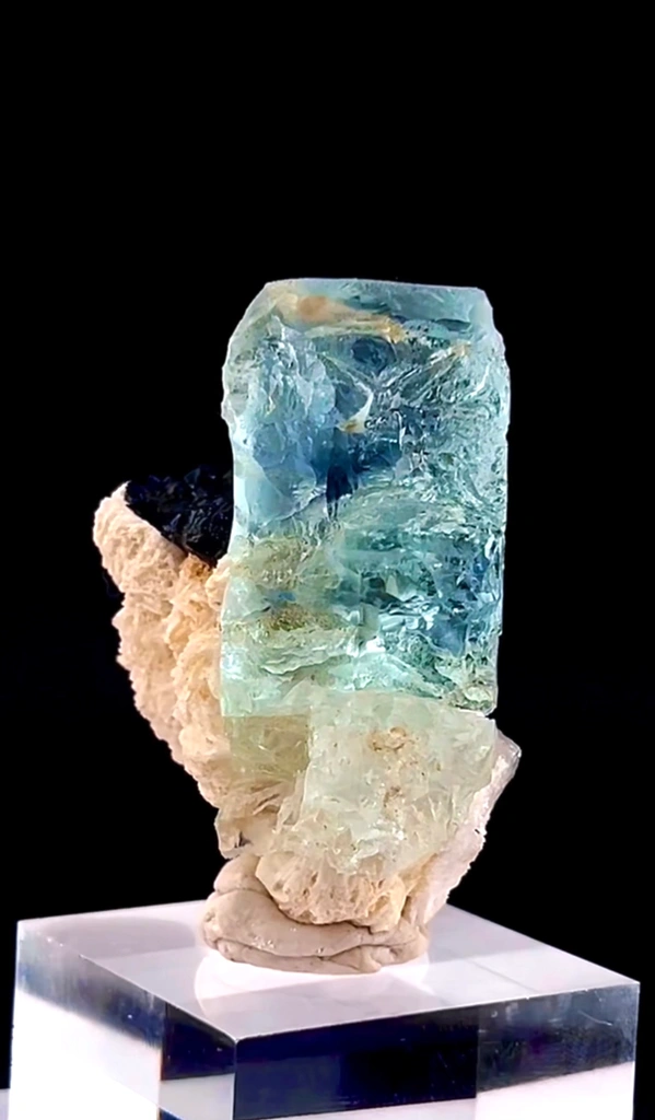 Aquamarine from Pakistan - image 3