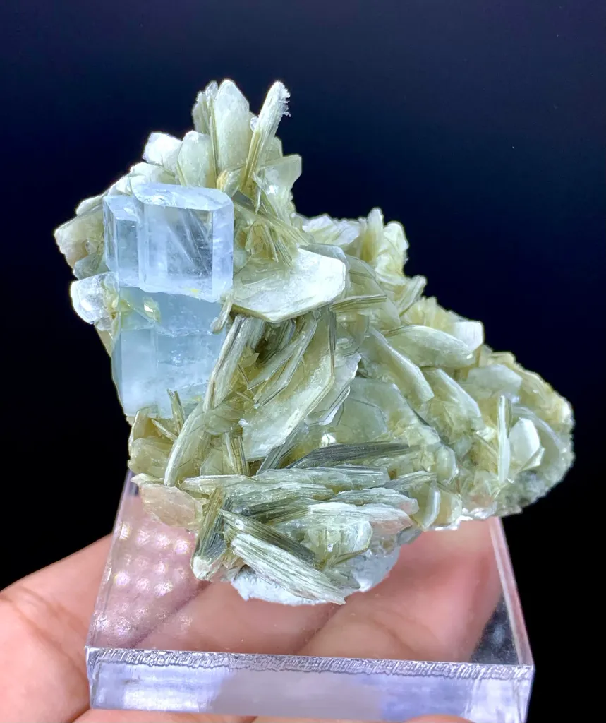 Aquamarine from Pakistan - image 8
