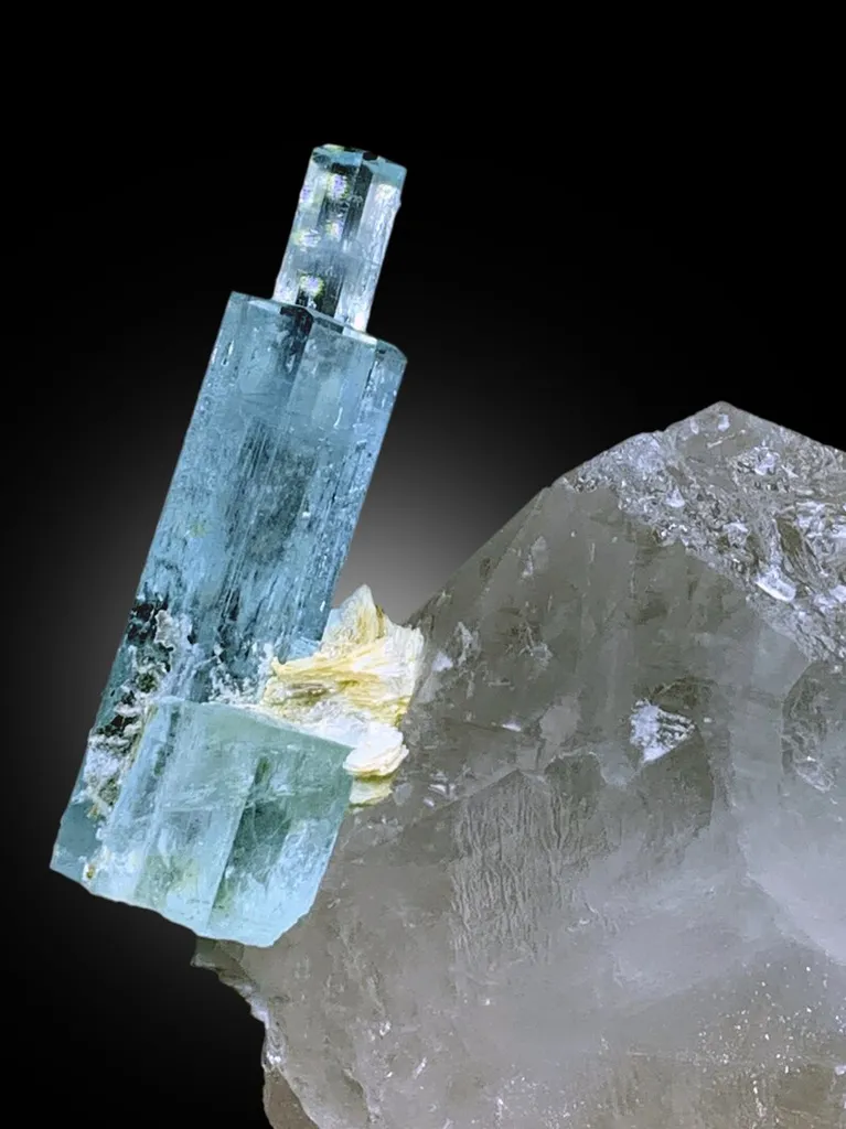 Aquamarine from Pakistan - image 8