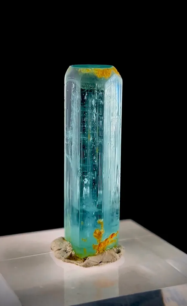 Aquamarine from Pakistan image