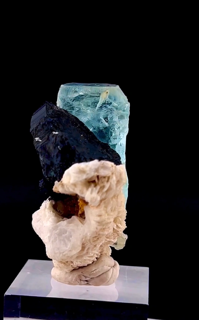 Aquamarine from Pakistan - image 5