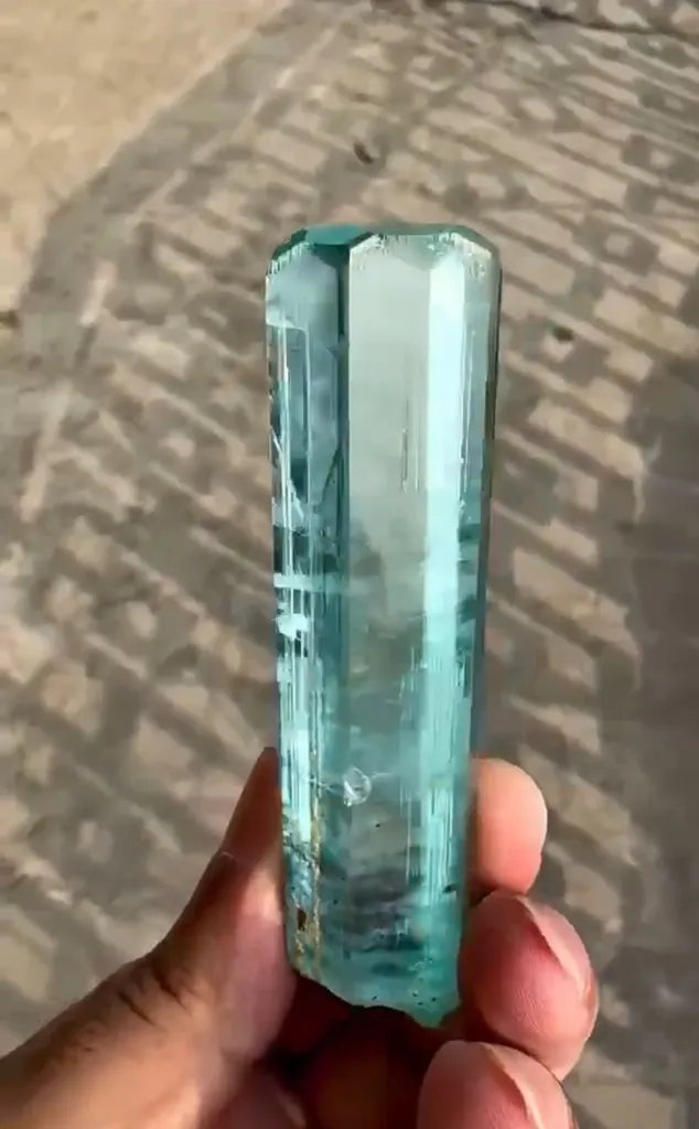 Aquamarine from Pakistan - image 4