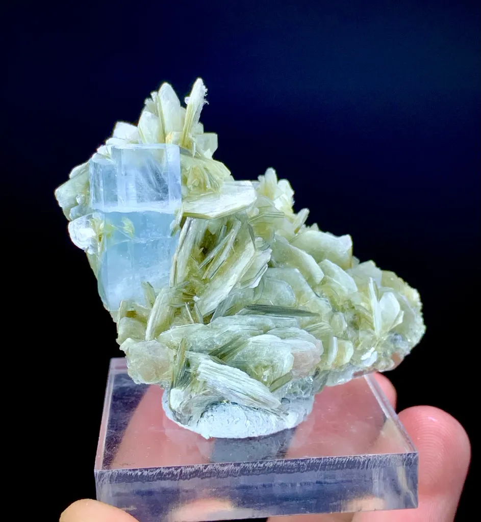 Aquamarine from Pakistan - image 4